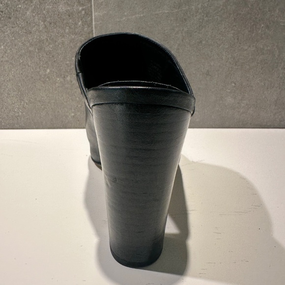 Vince Camuto mules - Picture 4 of 7